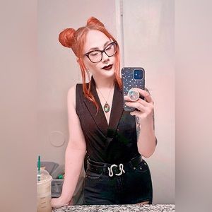 Meet your Posher, Samrah